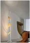 Preview: Wohnzimmer Stehlampe Truciolo von Braga in weiss mit blattgold