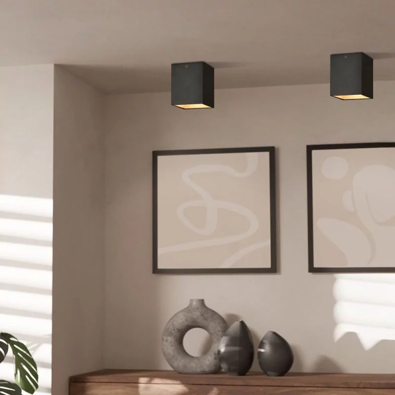 Living room ceiling lamp with angular design