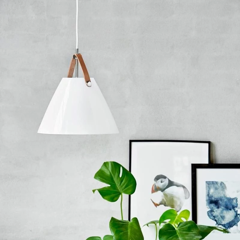 Glass pendant lamp Strap 27 as a living room lighting