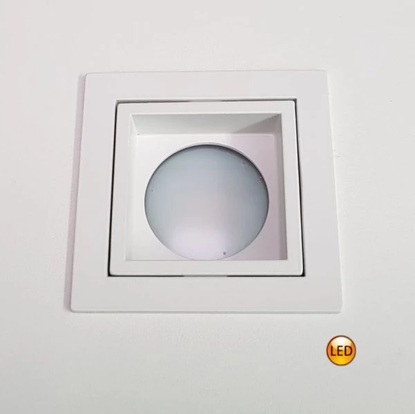 Onok 180 recessed spotlight square white
