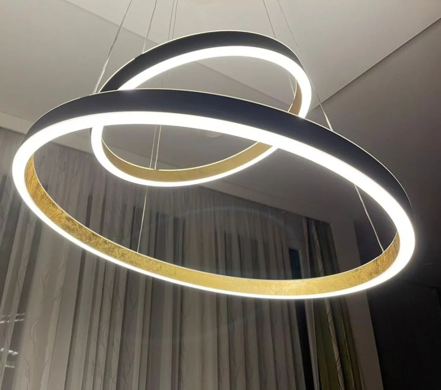 Ring pendant lamp Loop color: black outside, gold leaf inside