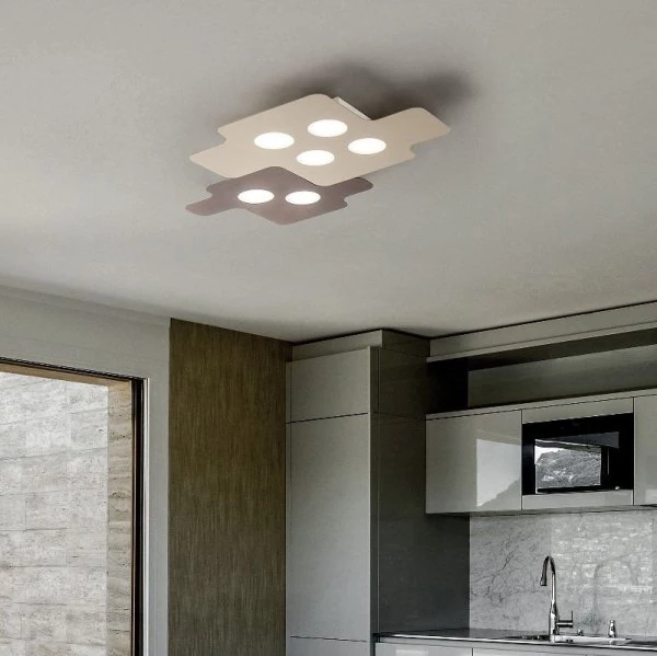Two Puzzle LED ceiling lamps in the kitchens in dove-gray and dark brown