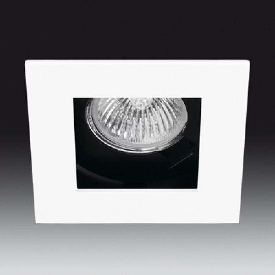 Onok 186 square recessed spotlight white