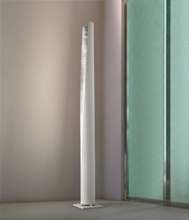Cannula Stehlampe in Weiß und Blattsilber
